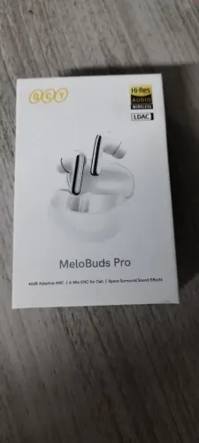 Fone bluetooth QCY Melobuds Pro