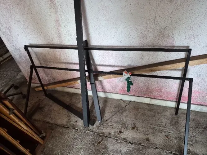 Base Metal para Mesa Retangular (Sem o Vidro)