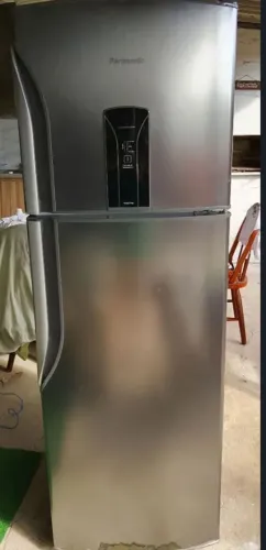Estou vendendo essa geladeira Panasonic