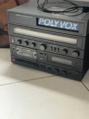 Aparelho de Som Polyvox Vintage 3 em 1 - Toca-discos, Rádio e Tape Decl
