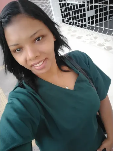 Estou disponível plantãos como cuidadora de idosos acamada e cadeirante