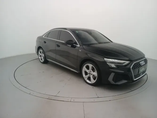 Audi A3 Sedan S-line 2.0 TFSI S-tronic 2024