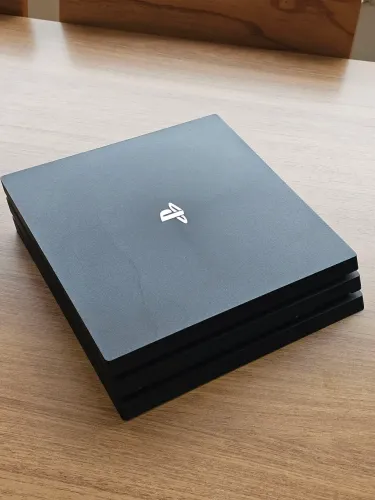 PS4 PRO 1TB DESBLOQUEADO - REVISADO