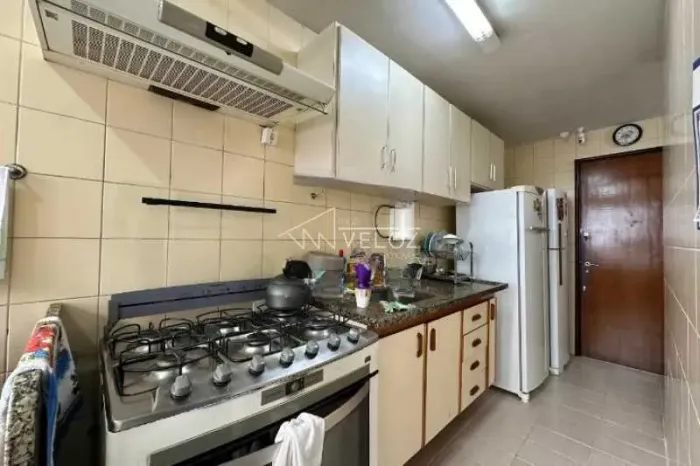 Apartamento : / Residencial / Catete