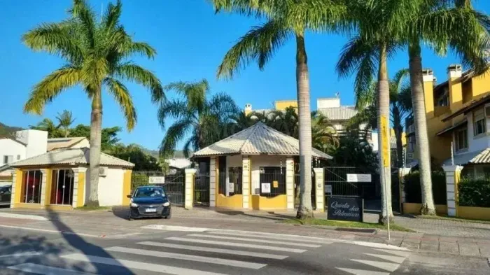 Imóvel para aluguel tem 215 metros quadrados com 3 quartos