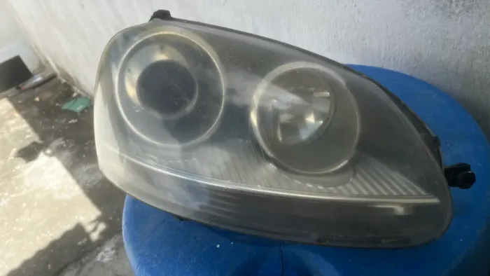 Farol de Jetta e Polo