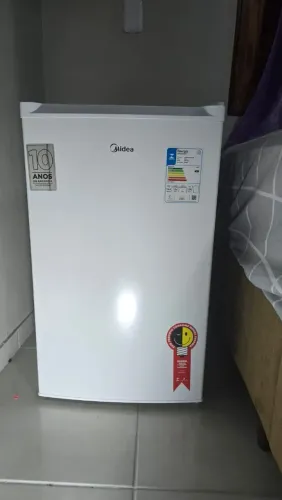 ? FRIGOBAR MIDEA 124L - Praticamente Novo