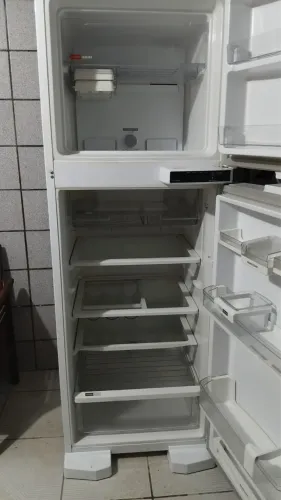 Geladeira/Refrigerador Brastemp Frost Free Duplex 375l