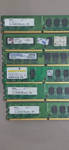 Lote de Memórias RAM Antigas (DDR2 e DDR1) para PC Desktop - Várias Marcas