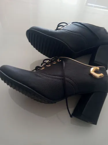 Sapato picadilly