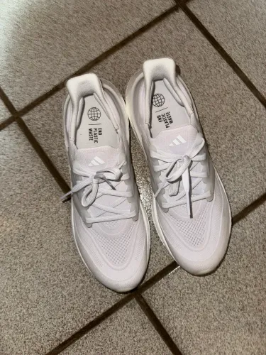 Tenis adidas