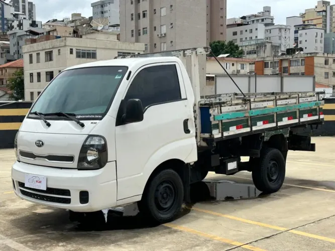 Kia Motors Bongo K-2500 2.5 4X2 TB Diesel 2015