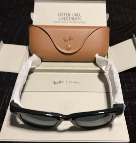 Meta Rayban wayfarer