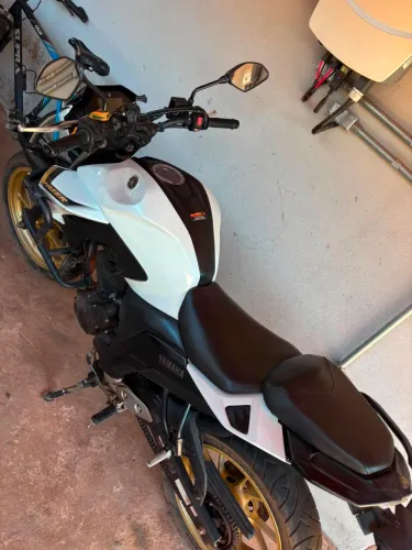 Yamaha fazer 250 2025/quitada 17.500 km