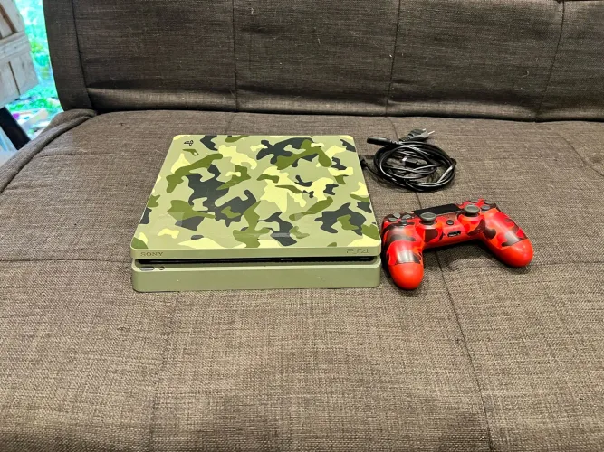 PS4 Slim D.E.S.B.L.0.Q.U.E.A.D.0 com 20 jogos