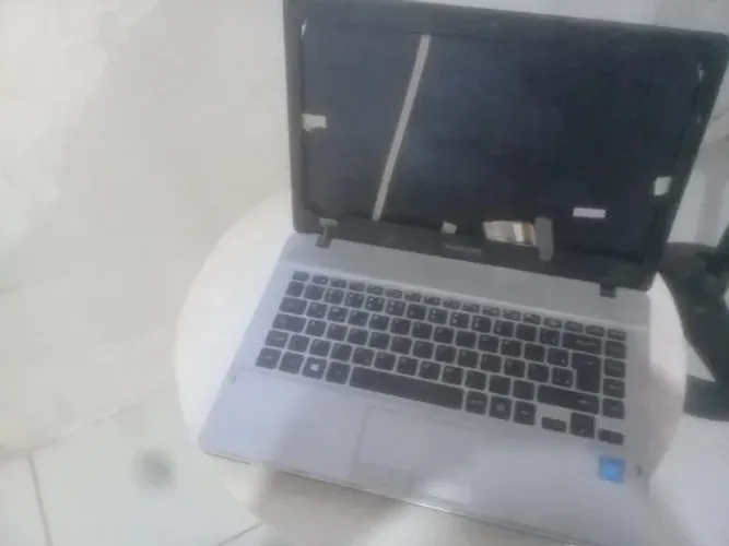 carcaça notebook Samsung np370e4k -leia