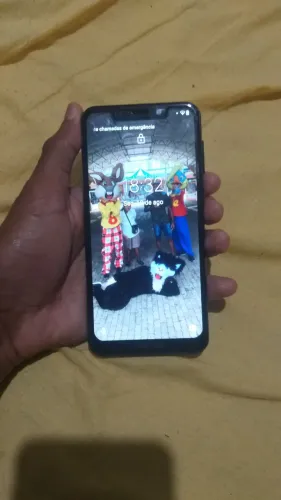 (Motorola one)