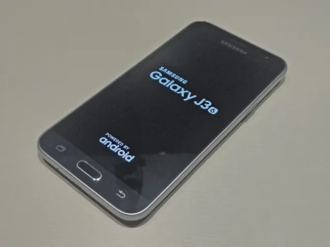 Celular Samsung Galaxy J3