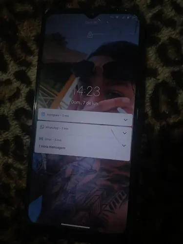 Vendo celular moto G9 PLAY