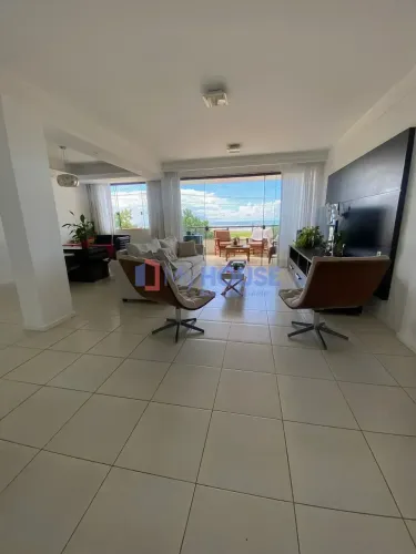 Apartamento com vista mar próximo ao centro de Ilhéus | 3 quartos e lazer completo
