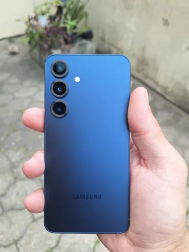 S25, 256gb, 12gb ram, novíssimo!