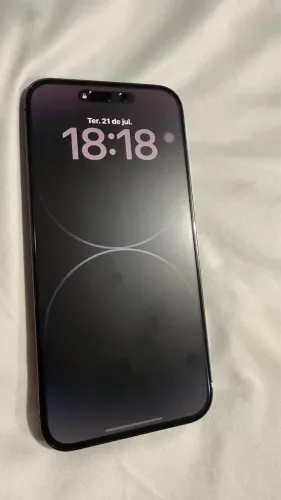iPhone 14 Pro Max com caixa completo.