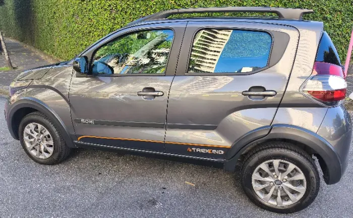 Fiat Mobi Trekking 1.0 Flex 5P 2021