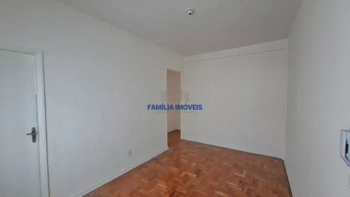 Apartamento venda 2 quartos Condomínio frente mar Embaré Santos/SP