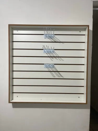 Painel Expositor Canaletado MDF Branco