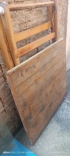 Mesa 4 cadeiras dobrável madeira