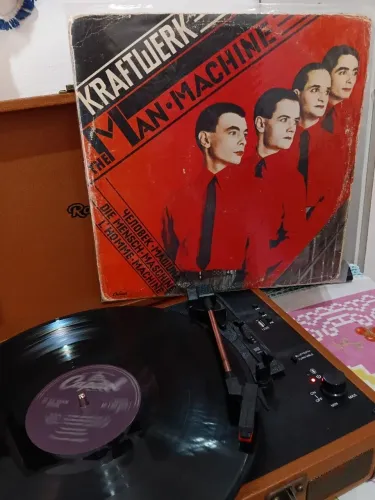 Vinil Kraftwerk - The Man-Machine
