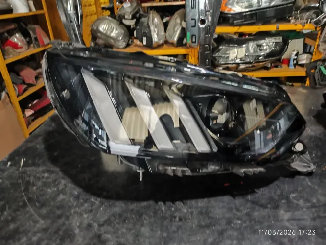 Farol completo Full LED Peugeot 208 2022 2023 2024 2025