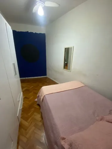 Quarto de casal disponível em Ipanema 