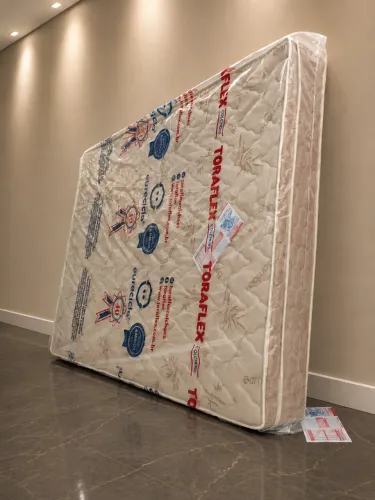 Colchão Casal Luxo Perfeito, Sem uso, Aceito Cartão e Entrego!