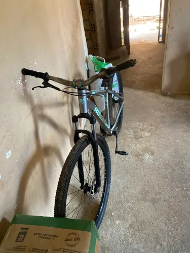 Vendo bicicleta Houston aro 29