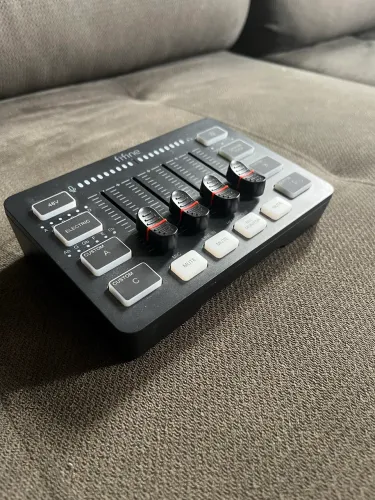 Mixer de áudio FIFINE - COMPLETO COM CABOS