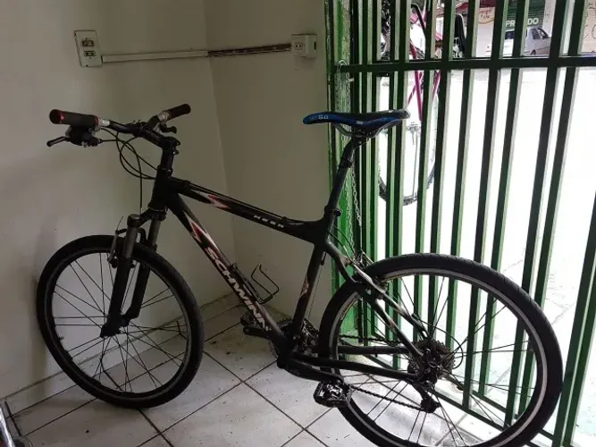 Bike Linda Schwinn Quadro 17 Shimano Lx e Xt Suspensão Manitou Barata Só andar