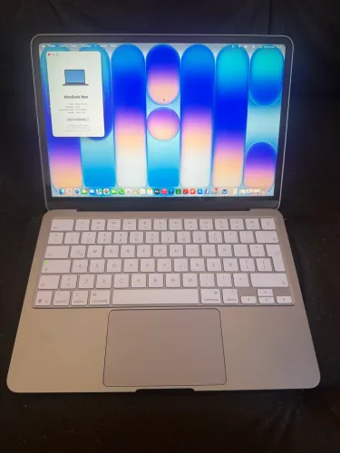 MacBook neo azul índigo 256gb novo 