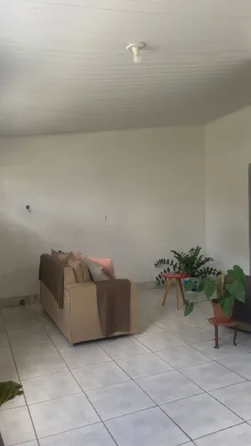 Casa 3/4 à venda