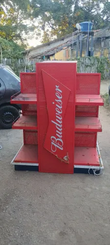 Expositor de bebidas Budweiser 