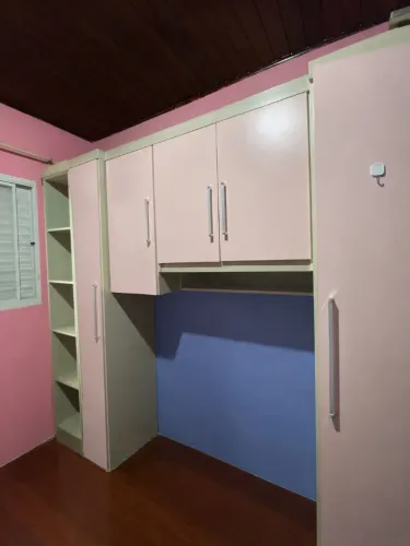 Guarda roupa com bancada