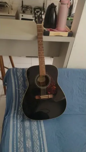 Violão YAMAHA 