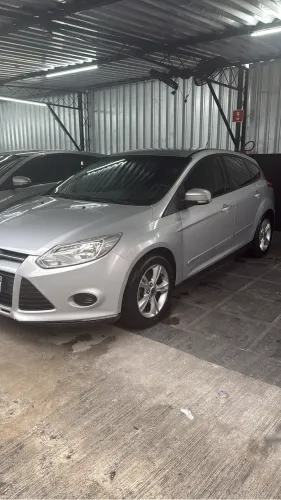 Ford Focus 1.6 S/se/se Plus Flex 8v/16v 5P 2015