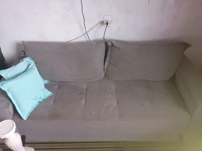 Jogo de sofá de 2 e 3 lugares de linho, 500,00 aceito oferta e cartão. *