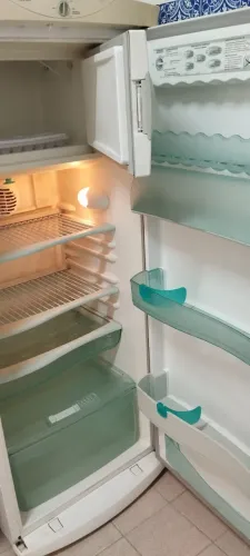 Geladeira Brastemp 310 litros Inside Freezer