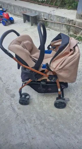 Carrinho de bebe burigotto +bebê conforto+colchonete