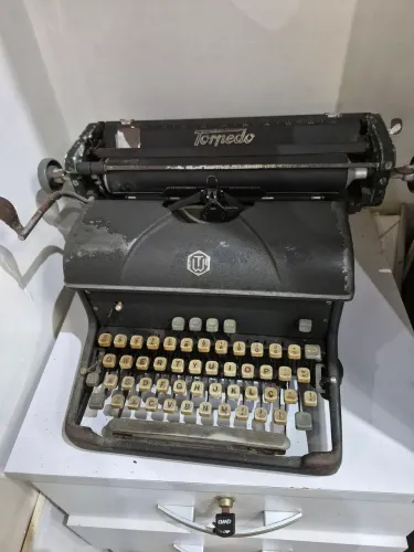 Máquina de escrever antiga