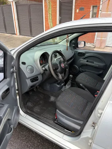 Fiat Uno WAY Celeb. 1.0 EVO Fire Flex 8V 5P 2014