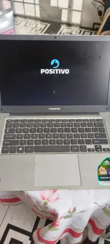 Vendo um notebook positivo