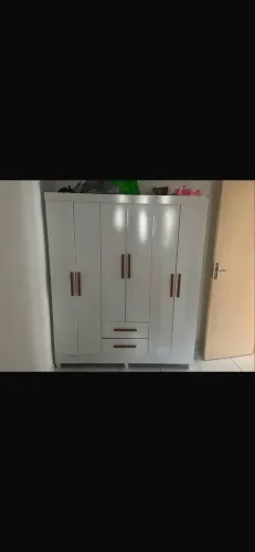 vendo guarda roupa com estado de novo pra hoje